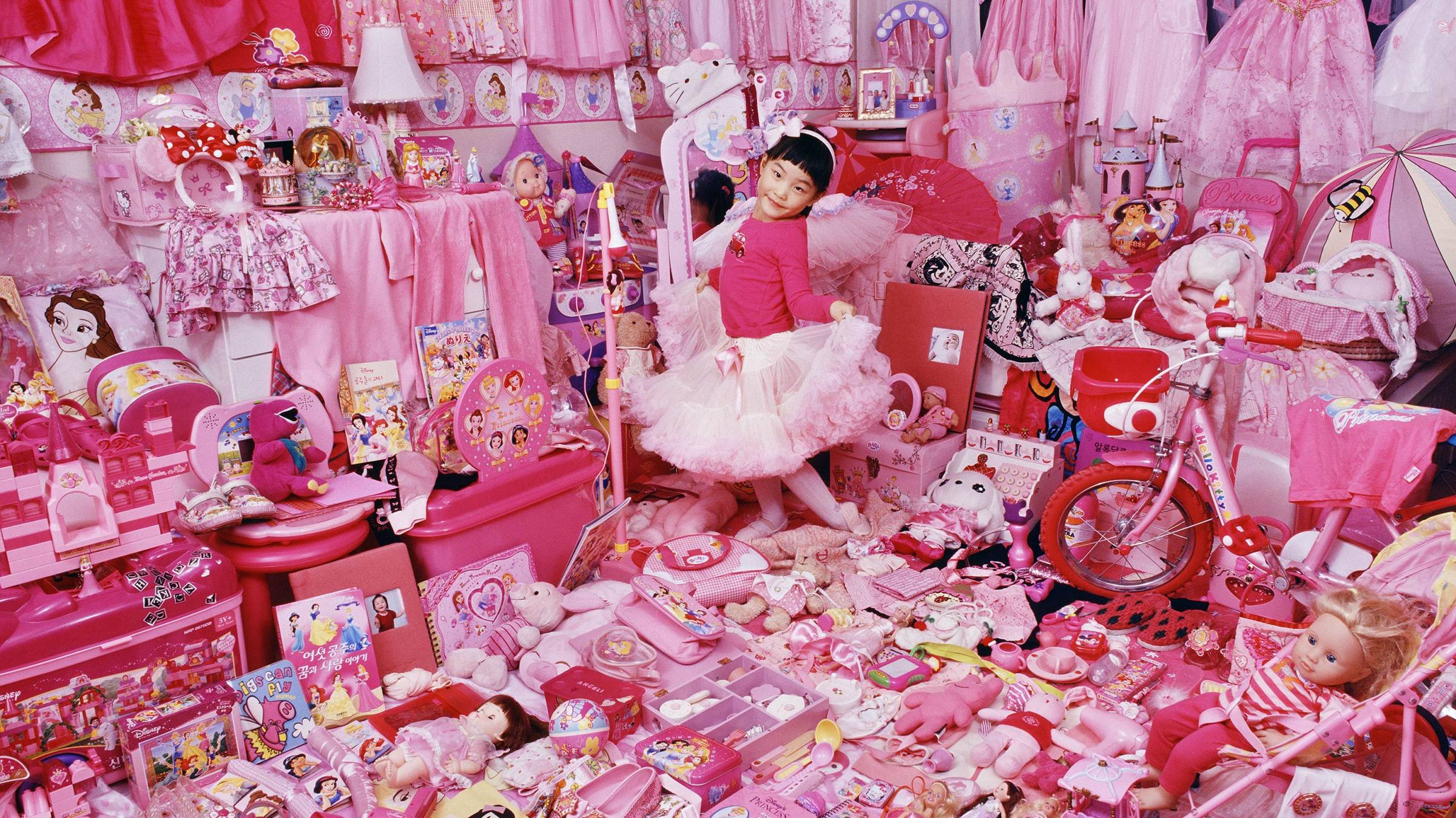 immagine di copertina per articolo Non solo Barbie. Dal giocattolo al film