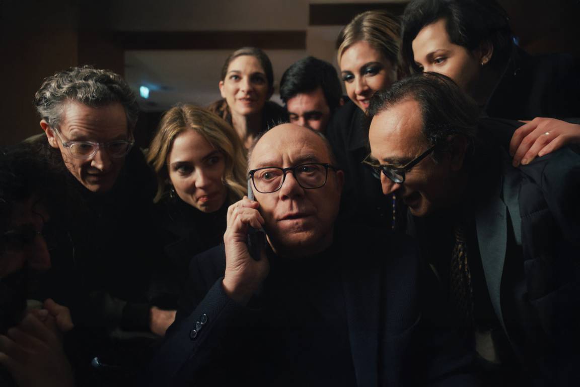 immagine articolo Ridere nel disagio: la formula di Prime Video